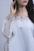 Silver Whitish Organza Embroidered Suit - 3PC | Gul-e-Zeba