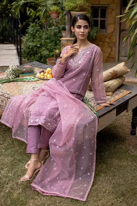 Heather Organza Embroidered Suit - 3PC | Bahar-e-Bakht